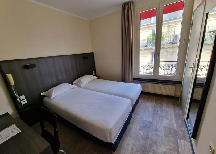 Hôtel D'Anjou Levallois-Perret