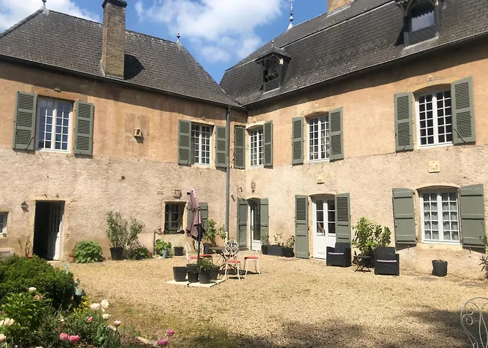 La Maison des Gardes - Chambres d'hôtes Cluny