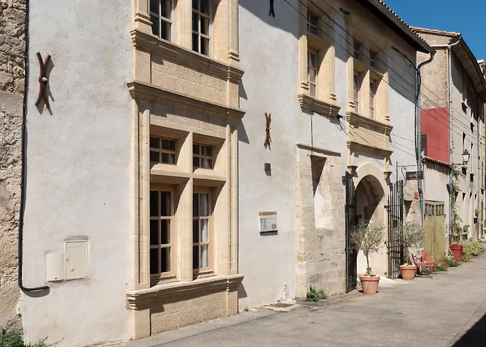 La Maison d'en Bas des Seigneurs Cucuron