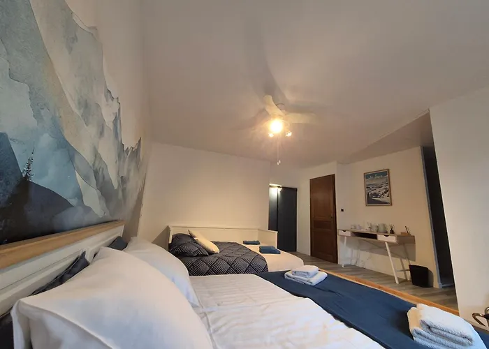 Hotels in Jura
