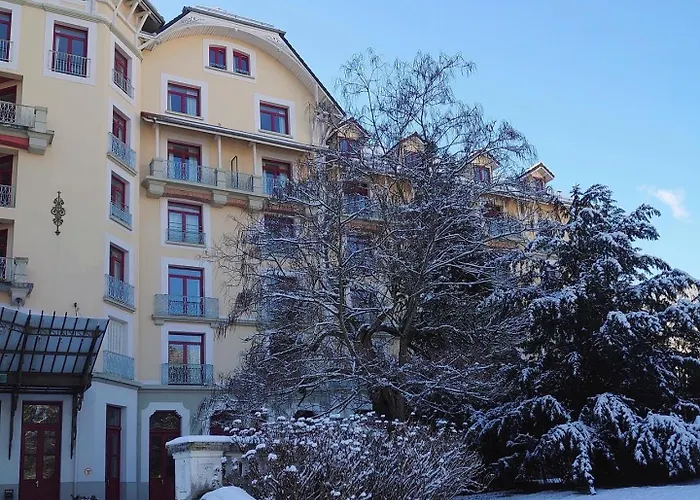 Terres de France - Appart'Hotel le Splendid Allevard