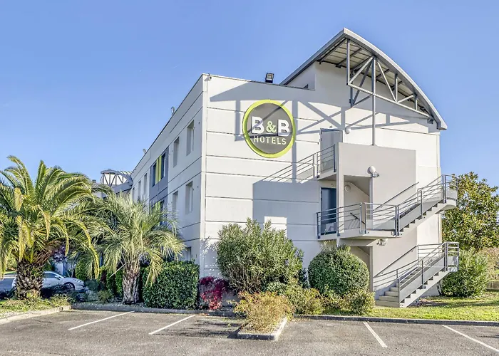 B&B HOTEL Bordeaux Lac sur Bruges