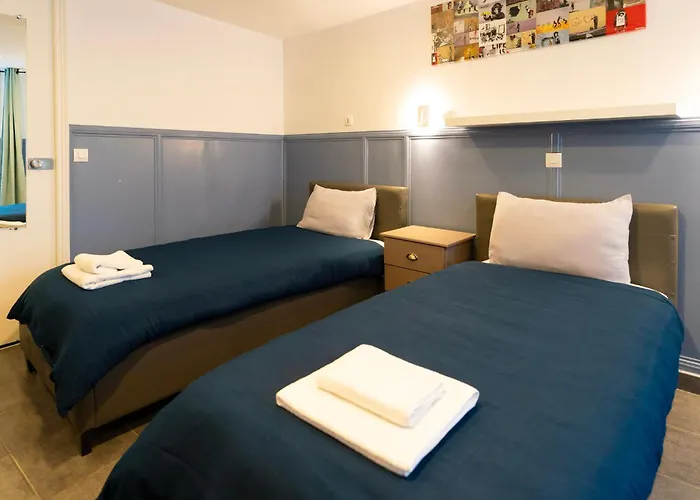 Hotel Geoffroy Marie Opéra Parigi
