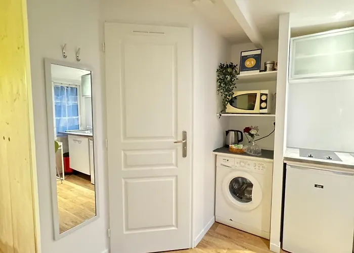La Petite Maison Dans La Croix Rousse Lyon