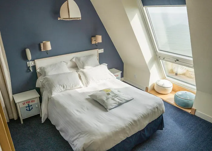 Logis Hotel Du Casino Vierville-sur-Mer