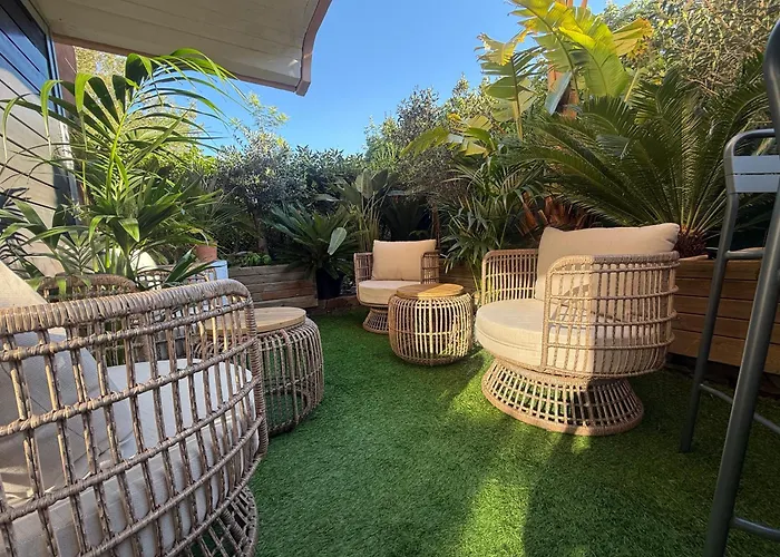 Saint Tropez Centre Parking Et Jardin Prive Inclus Apartment