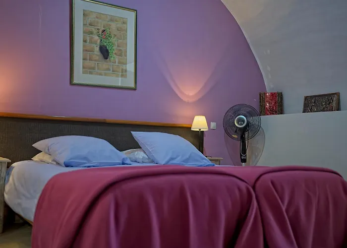 Bed and Breakfast La Vieille Tour à Salavas