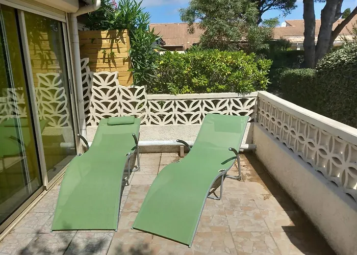 Maison Charmante A Gruissan Avec Piscine Partagee