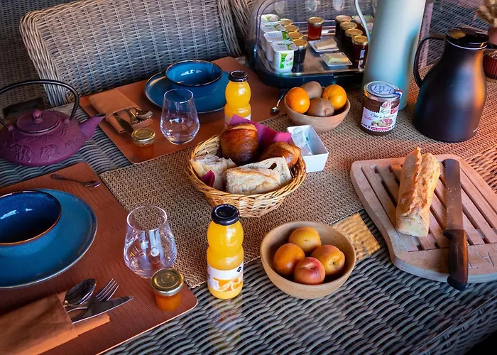 Le Mas De Gleyzes B&B de Charme Lédenon