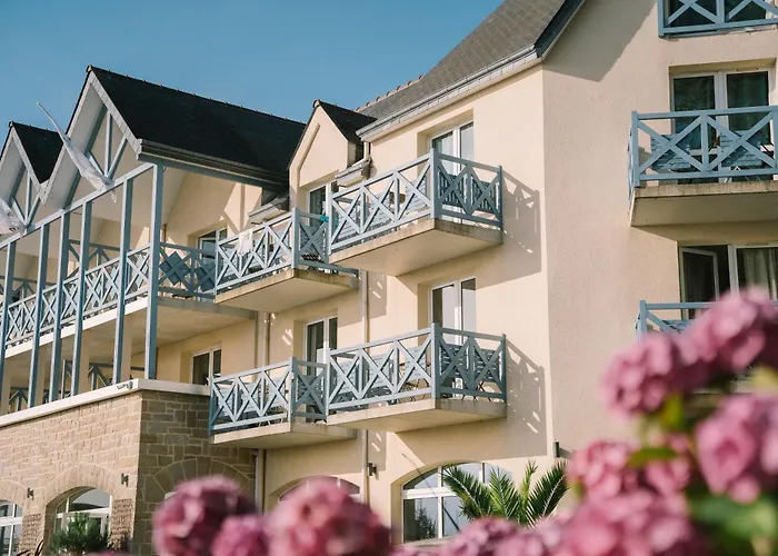 Treguier Hotels