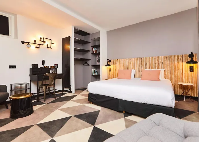 Hotel Madrigal Paris