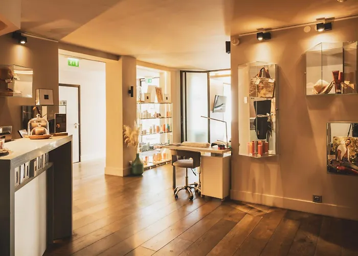 Les Lodges Sainte-Victoire Hotel & Spa Le Tholonet a 5 stelle