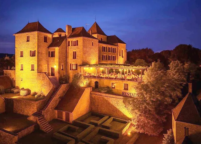 Meyronne Hotels