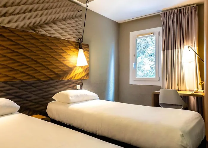 Ibis Carcassonne Est La Cite Hotel