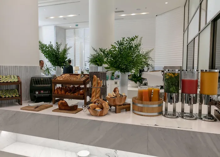 Cannes Pet Friendly 5 Star Lodging and Hotels