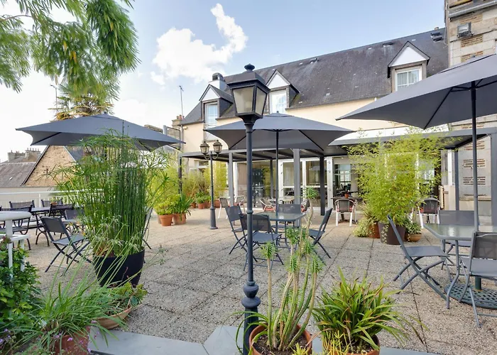 Brit Hotel le Cygne Saint-Hilaire-du-Harcouët