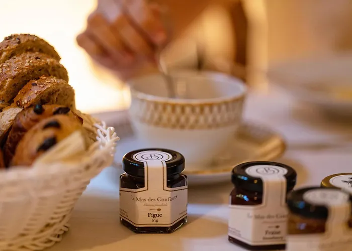 Le Prieure Hotel Villeneuve-les-Avignon