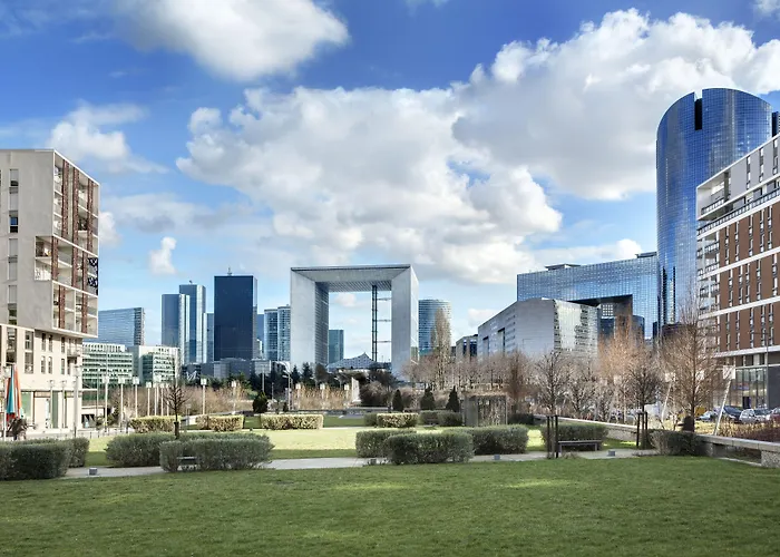 Aparthotel Adagio La Defense Le Parc Courbevoie