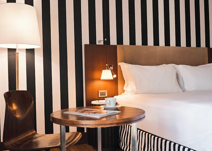 Radisson Blu Champs-Elysées, Parigi