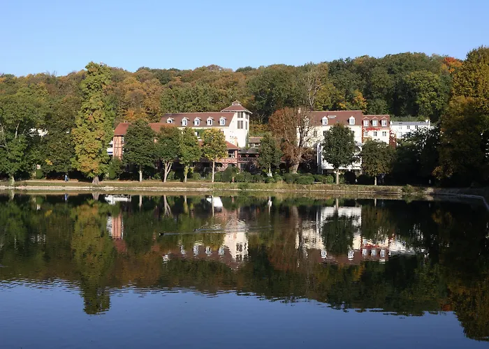 Hotel Les Etangs De Corot Ville-dʼAvray