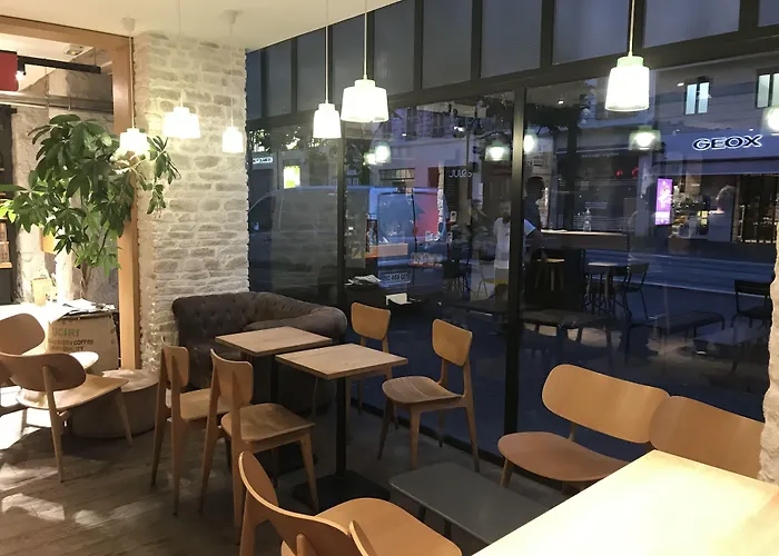 Hotel Du Centre, Un Hotel Ammi Niza