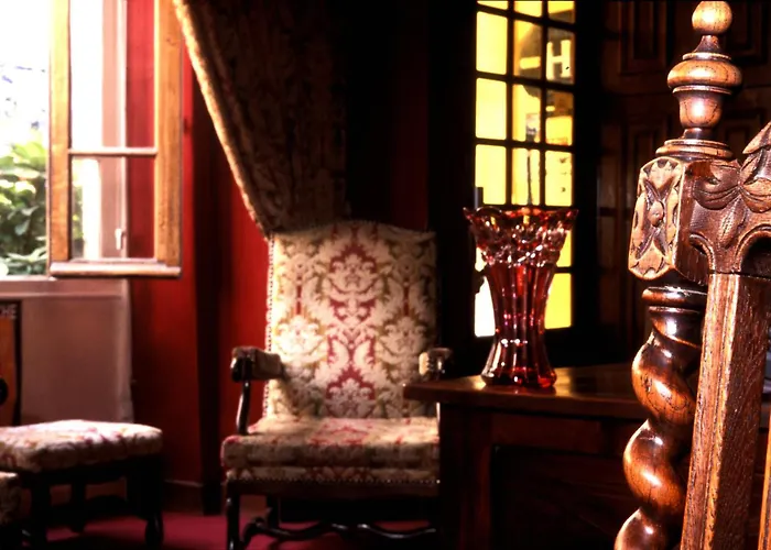 Boutique Hotel De La Place Des Vosges Paris