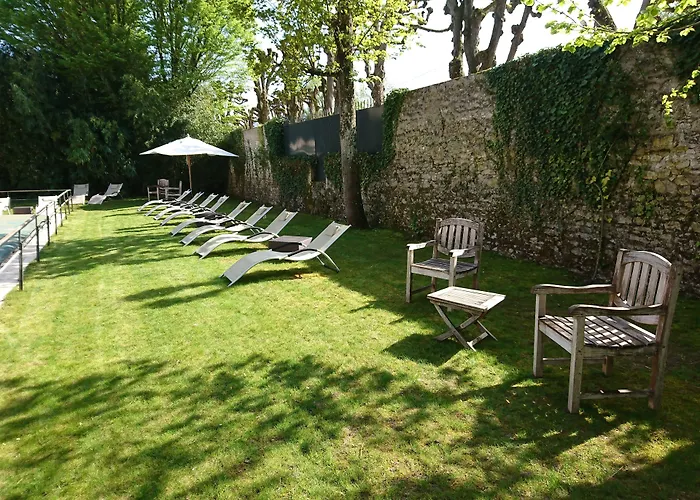 Beaugency Hotels