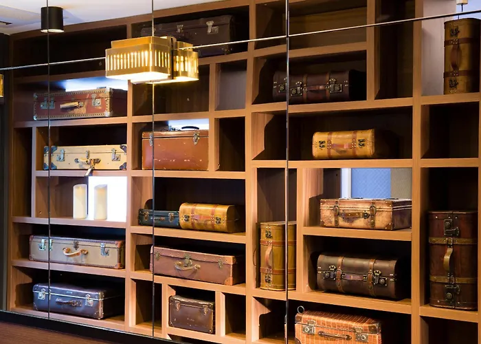 Hotel Whistler Paris