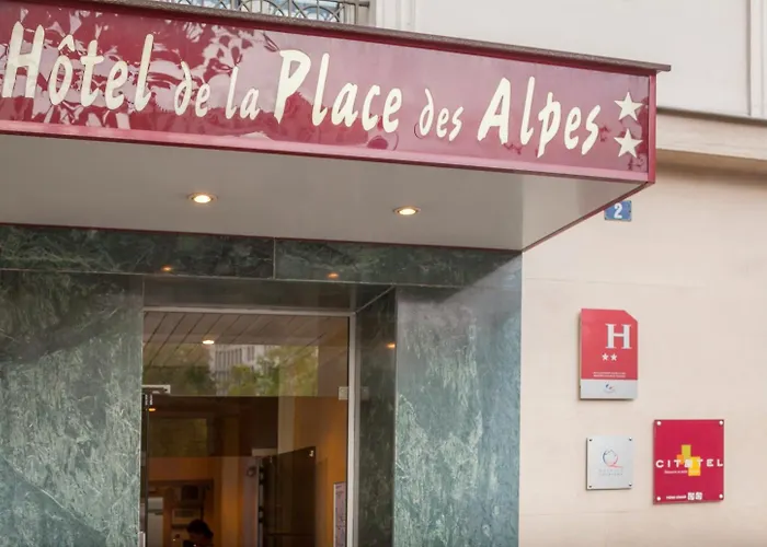 Hotel De La Place Des Alpes Parijs