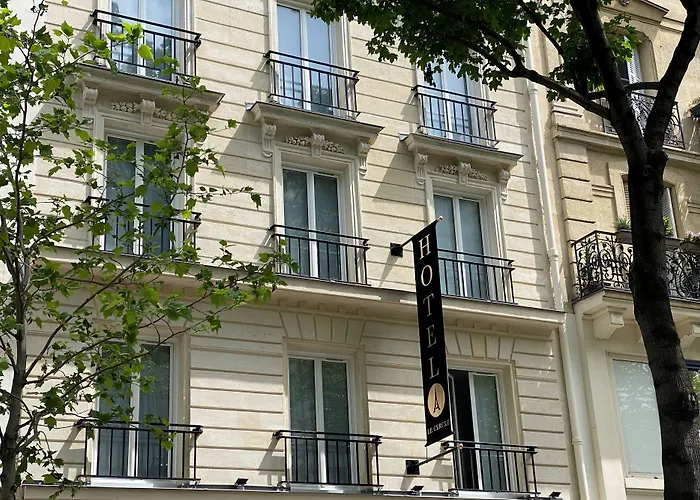 Hotel Le Cercle Tour Eiffel Parigi