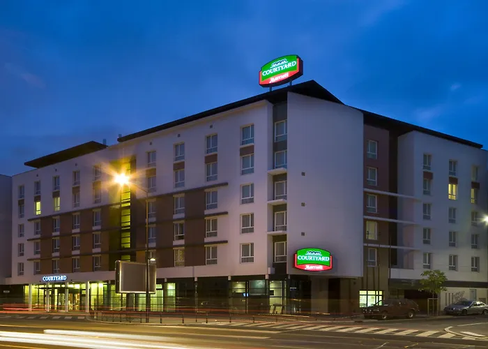 Saint-Denis (Seine-Saint-Denis) Hotels