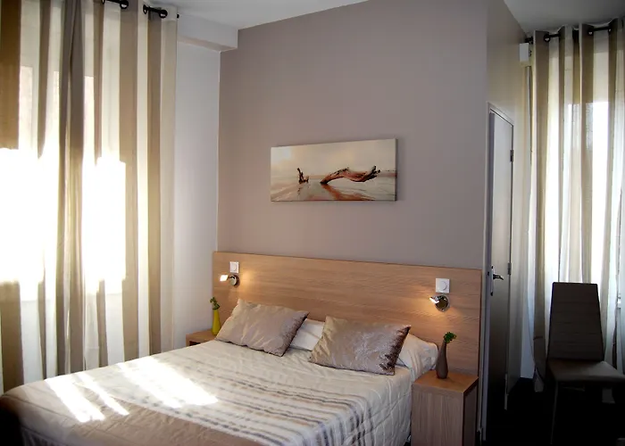 Logis Hôtel du Midi - Rodez Centre-Ville