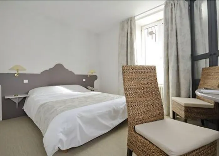 Hôtel Logis Le Bourbon Yssingeaux