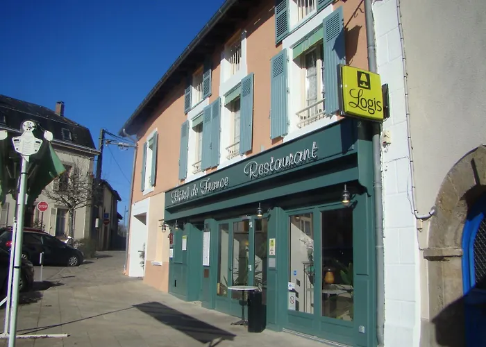 Hôtels à Rochechouart
