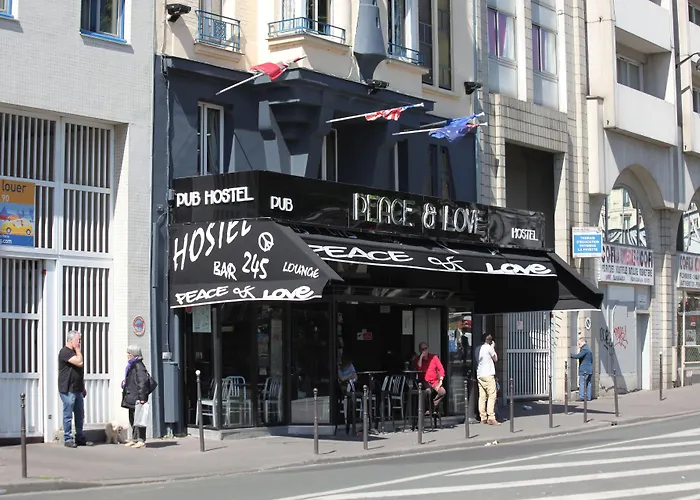 Peace & Love Hostel París