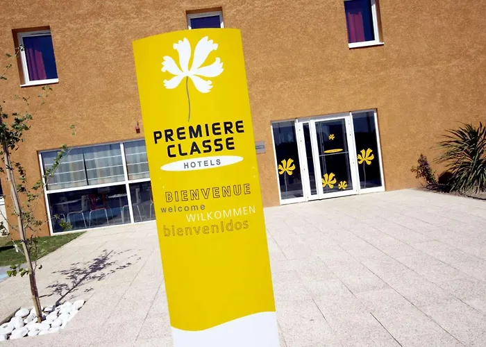 Hotel HubOne3 Istres