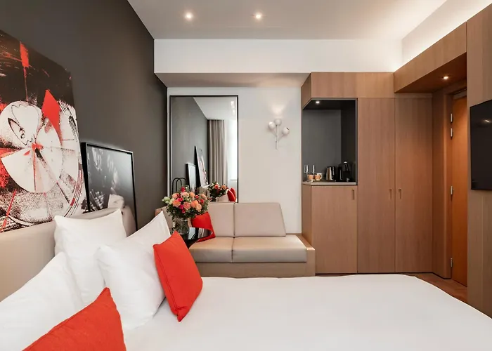 Le Cinq Codet Hotel Paris