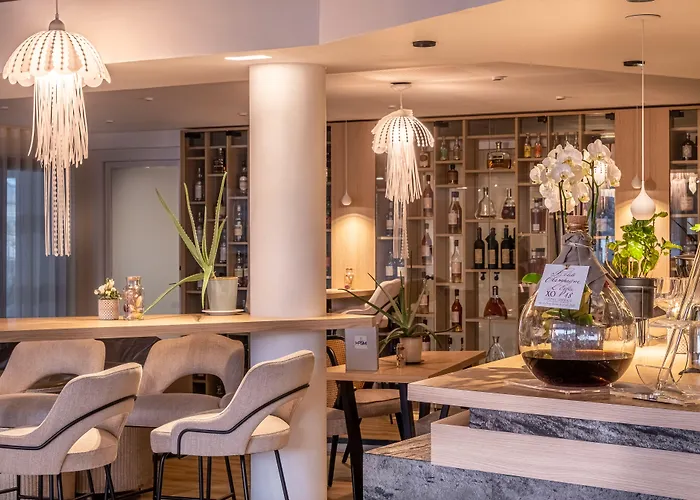 Hostellerie de la Pointe Saint-Mathieu - SPA&Restaurant Plougonvelin