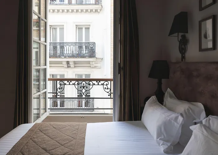 Hotel Saint-Louis Marais Parigi