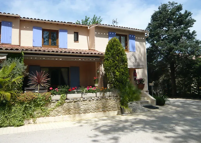 Hôtels à Mas-Blanc-des-Alpilles