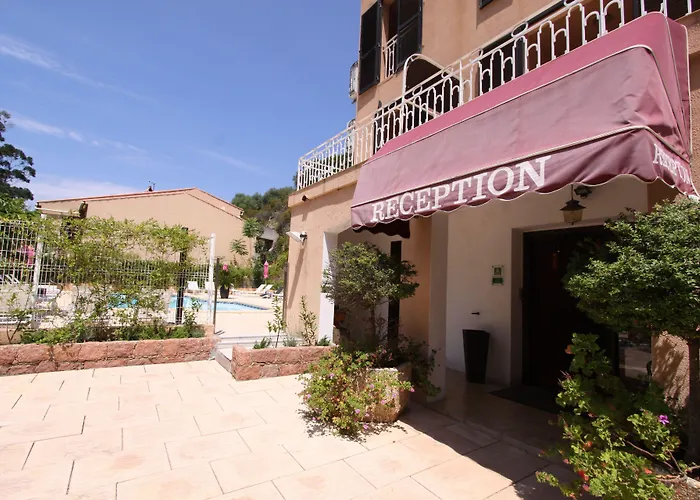 Logis Hotel Le Lonca Porto 