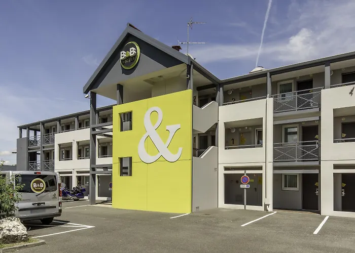 B&B HOTEL Bordeaux Mérignac Hôtel de Ville