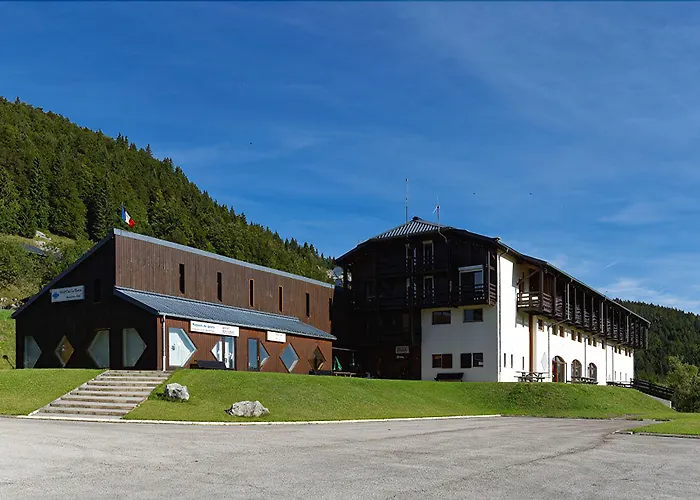 Bois-d'Amont Hotels