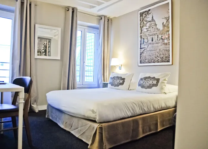 Hotel Grand Coeur Latin Paris