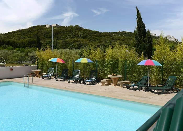 Hotel Le Lagon Rochefort-du-Gard
