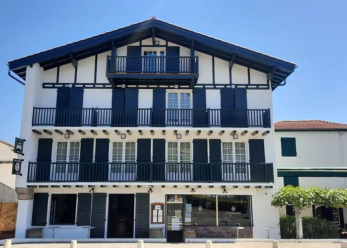 Hotel Trinquet Saint-Pée-sur-Nivelle