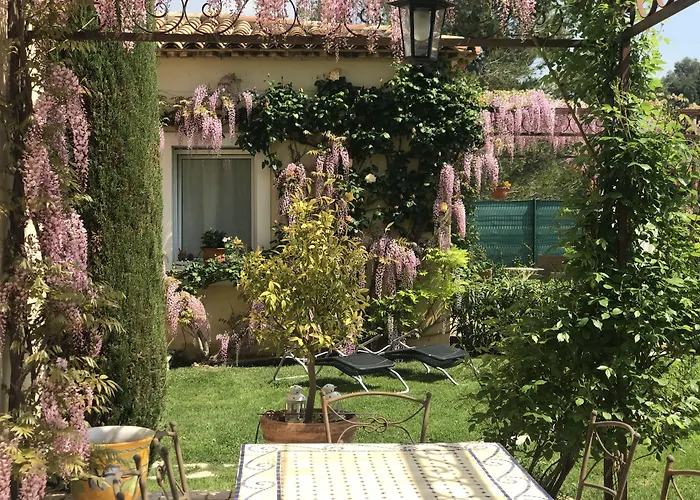 Villa Kilauea B&B Nice com campo de golfe