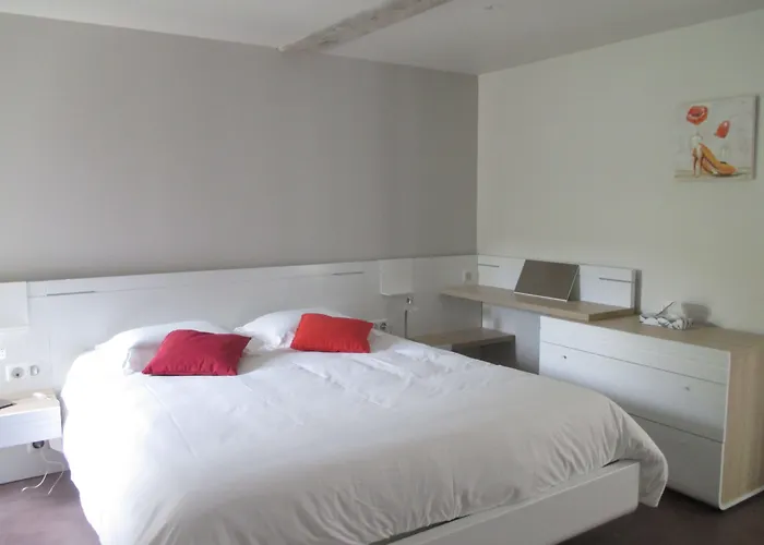 Sable-sur-Sarthe Hotels