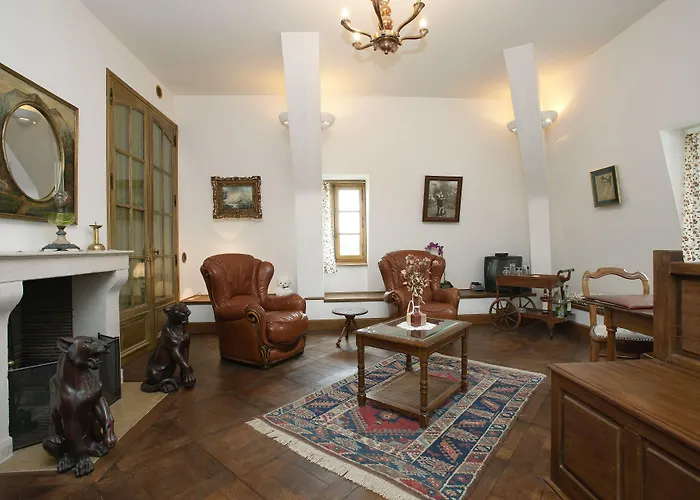 Chateau De Flee Semur-en-Auxois