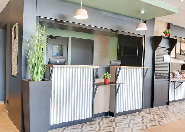 B&B HOTEL Reims Croix Blandin